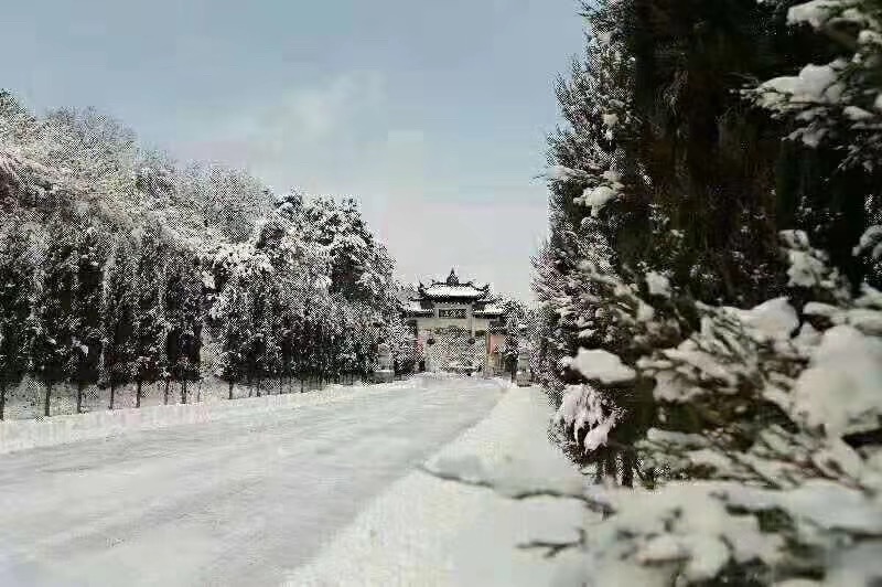 沈阳大河贝墓园:真山真水,服务到位!